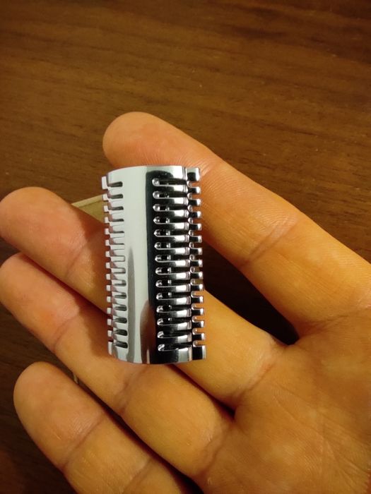 Cap aparat de ras Yaqi Mellon open comb