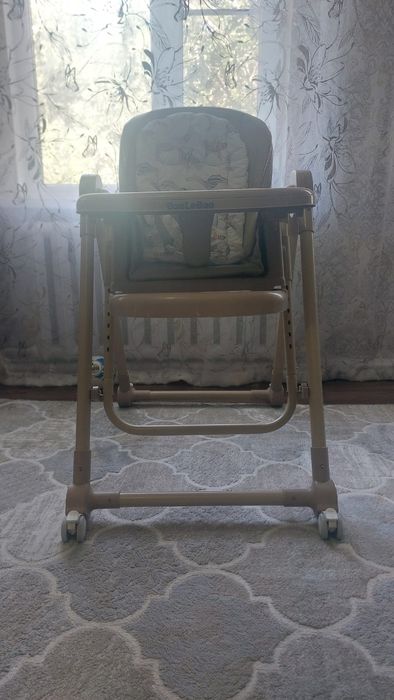 Продам стульчик для кормления