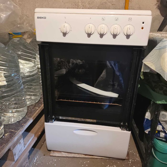 Продавам готварска печка