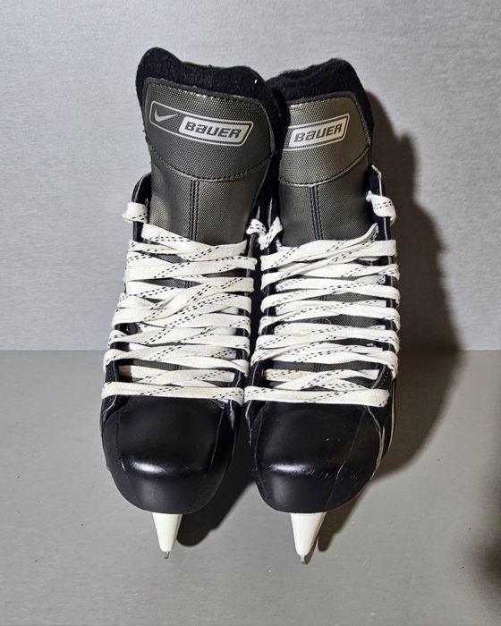 Patine 2078 hochei hockey  Bauer Nike Supreme  One 05 marime  41-42  (26,5    cm lungime interioara).