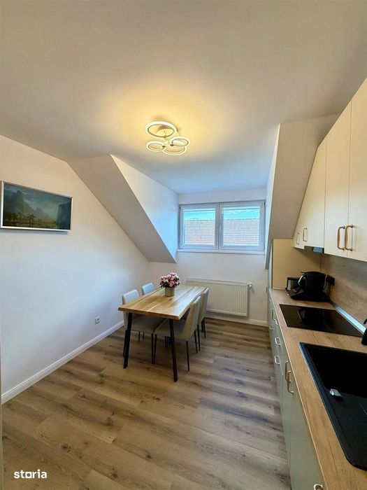 Ap decomandat - 4 camere, 2 bai, balcon, parcare - Kogalniceanu