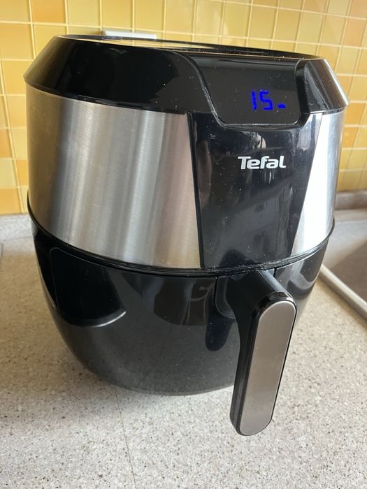 ПРОМО! TEFAL еърфраер - 8 литра, 2400 вата