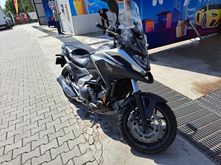 Motocicleta Honda NC 750X DCT
