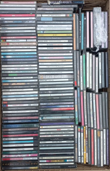 Cd pop rock metal ac/dc Rhcp Queen Bon Jovi Slayer Van Halen Ozzy