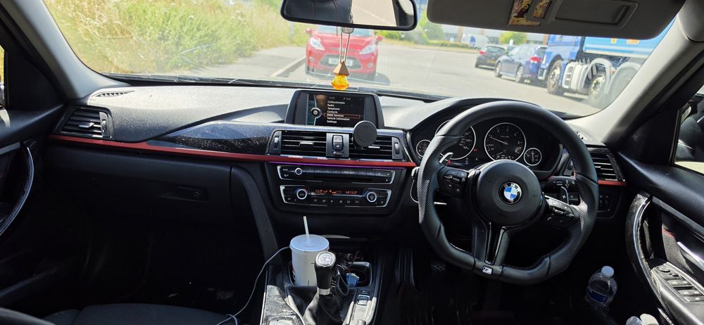 BMW F30  sport 320D