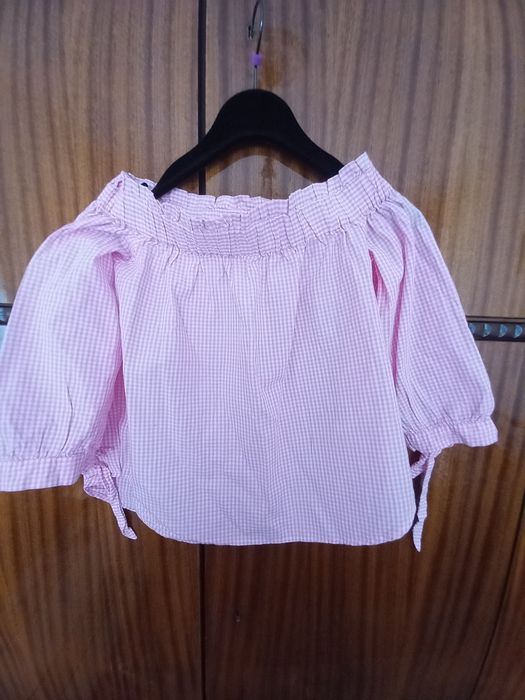 Дамски ризи H&M размер M и тренчот Guess