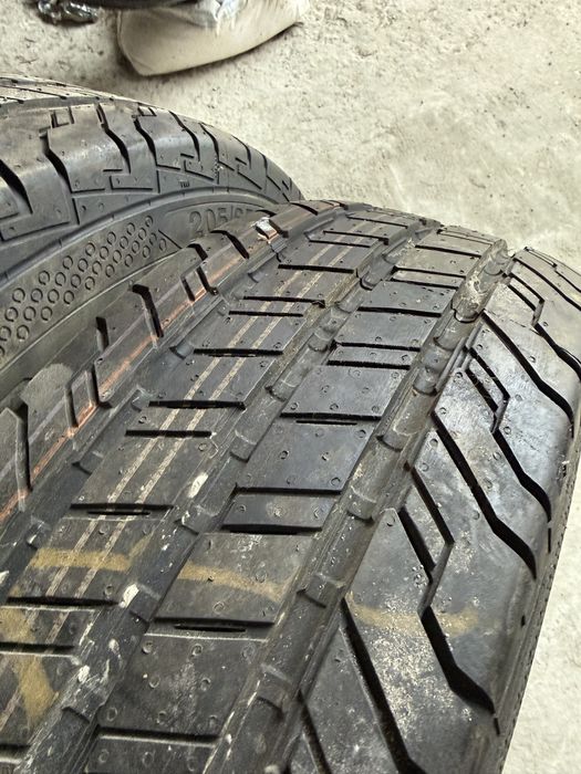 2бр Бусови гуми 205/65 R16c Continental ContiVanContact НОВИ!