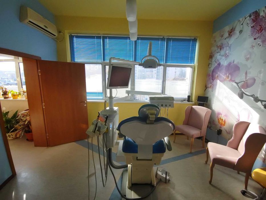 Дава се под наем Офис в Перник, Изток - 35 кв.м за 204 € - Снимка #3