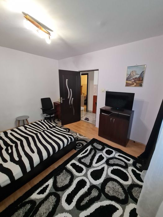 Apartament o camera de inchiriat