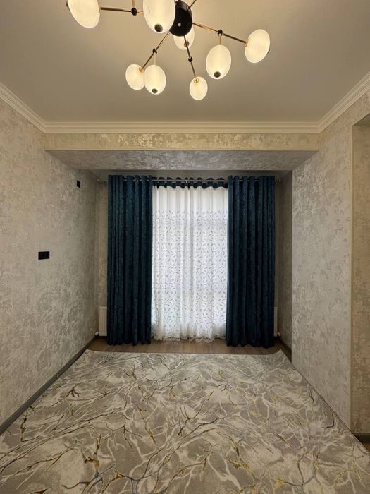 Buxara cityda 2 xonalik qilingan uy sotiladi