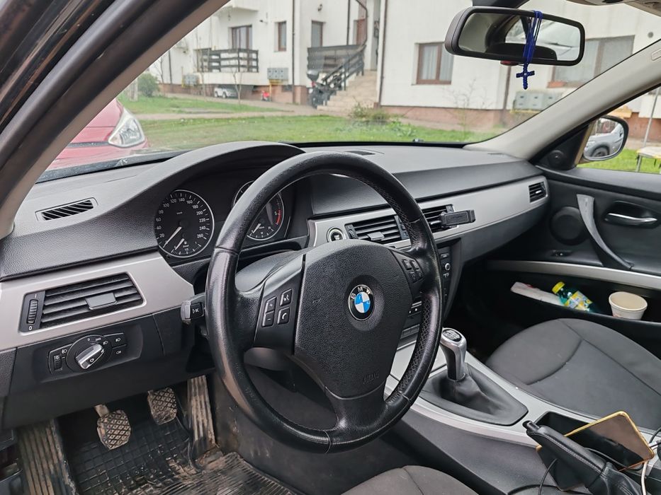 BMW Seria 3 E90 320d – 2010