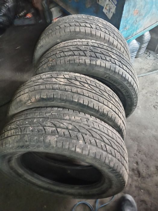 Комплект покрышек для автомобиля