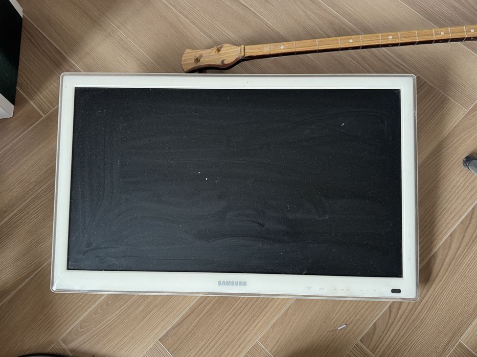 Телевизор 15.000тг