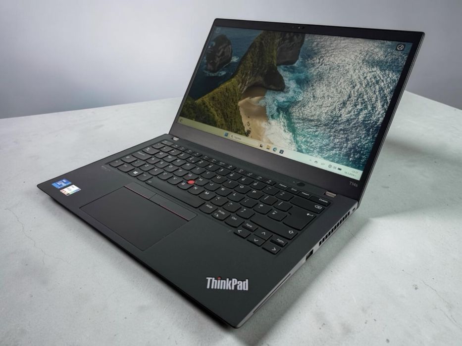 Lenovo ThinkPad T14s Gen 2 14' FHD i7-1185G7 32GB 512GB Xe Graphics
