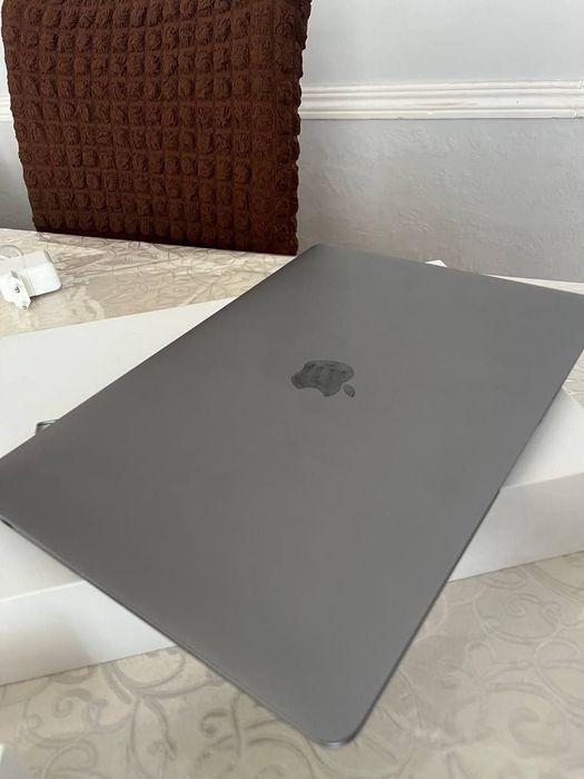 MacBook Air 2020 yangidek