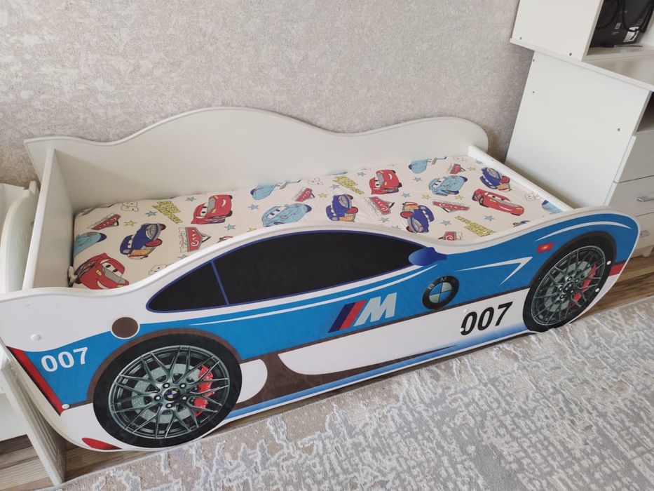 Детские кровати машины