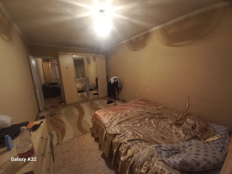 Продам спальный гарнитур