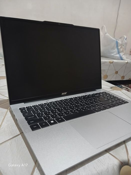 Acer aspiri lite 16