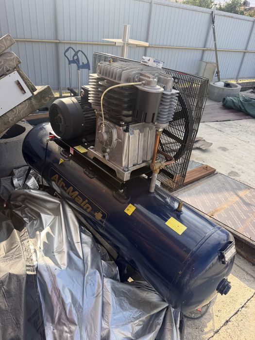 Compresor aer Air-Main 270/272L, 7.5 kW (10 CP), trifazic, 10 bari by Fiac