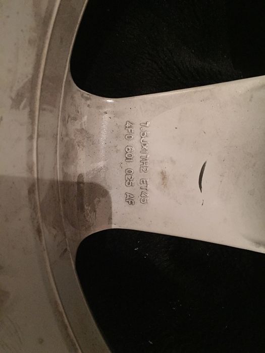 Джанта с гума 235/45/17 Dunlop