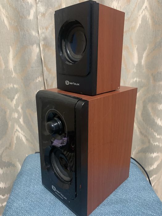 Pachet! Router wifi Tenda si Boxe Serioux!!