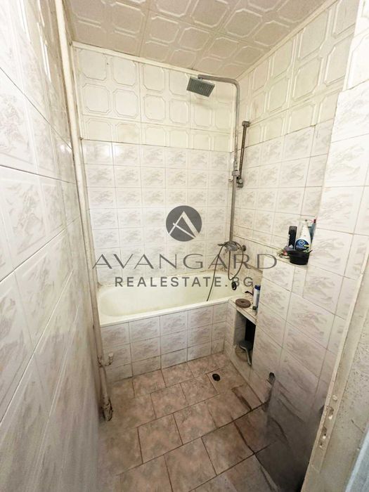 Продава се Тристаен апартамент в Пловдив, Тракия - 96 кв.м за 691 €/кв.м - Снимка #5