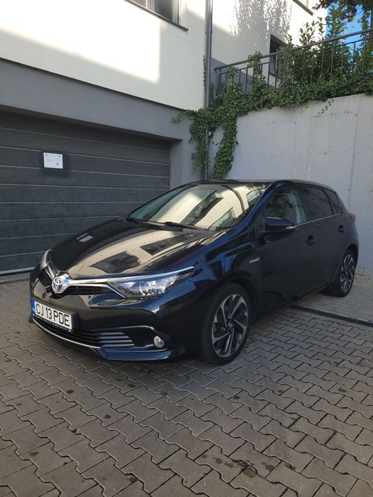 Toyota Auris hibrid automata