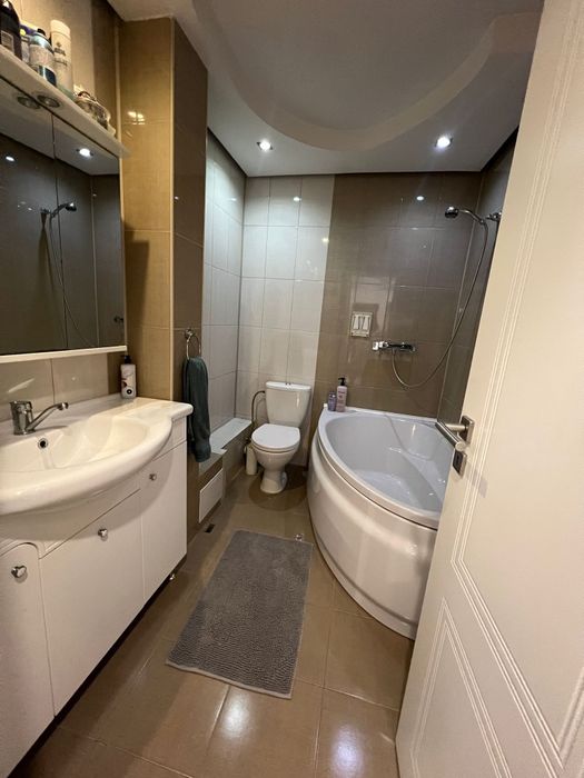 Vand Apartament 2 dormitoare+ dressing, 53 mp, complet mobilat – Brazd