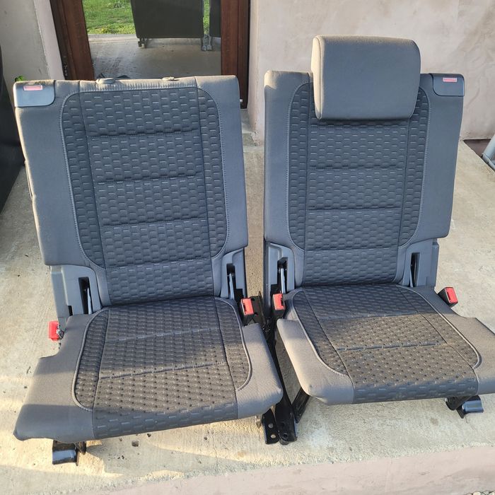 Vând scaune 6 și 7 vw touran
