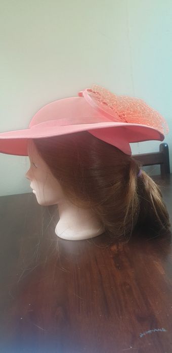 Pălărie pentru nuntă