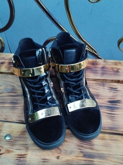 Гузепе заноти Giuseppe Zanotti