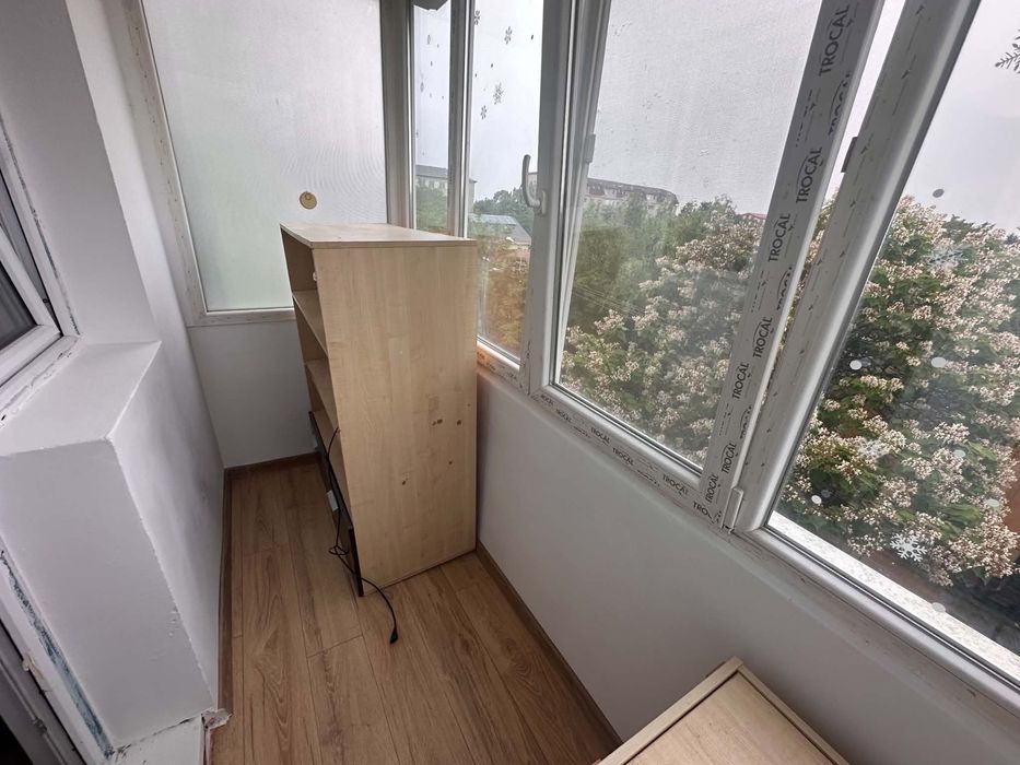 Propietar etaj 3 in bloc izolat