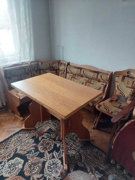 Mobila bucatarie coltar si masa