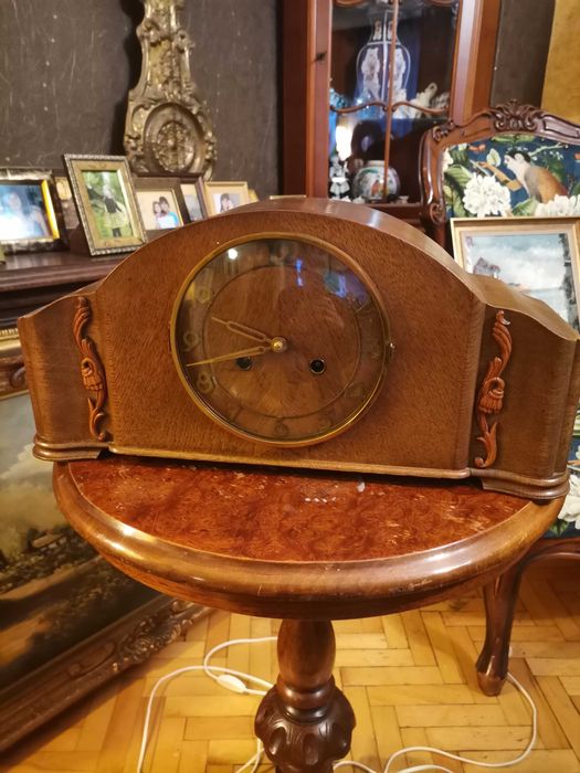 Каминен дървен настолен часовник