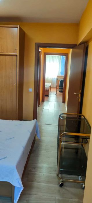 Apartament cu 3 camere în zona Piața Victoriei, Basarab