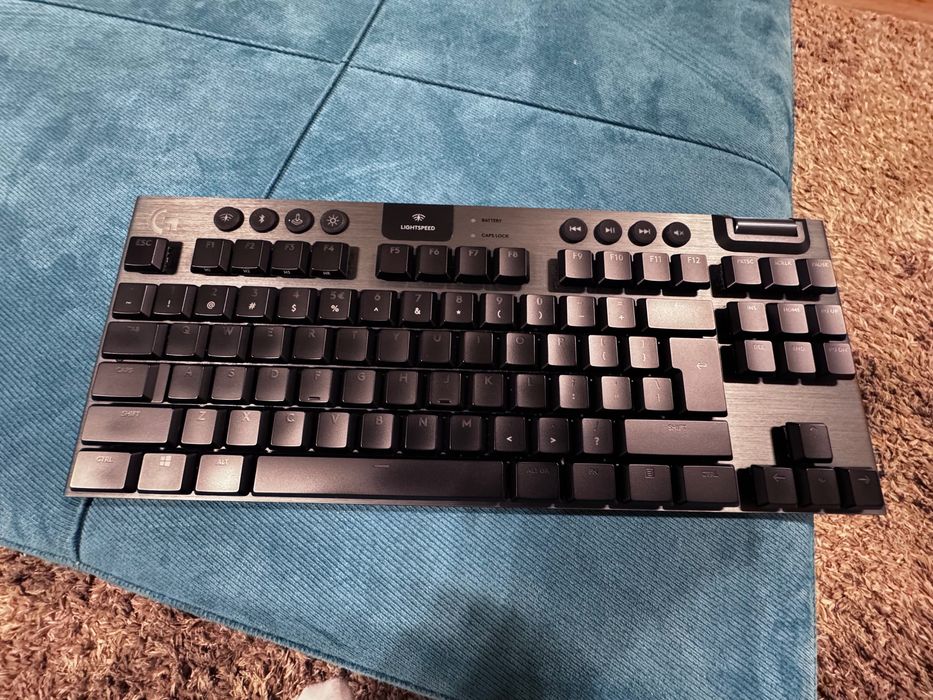 Logitech G915 TKL Switch Liniar