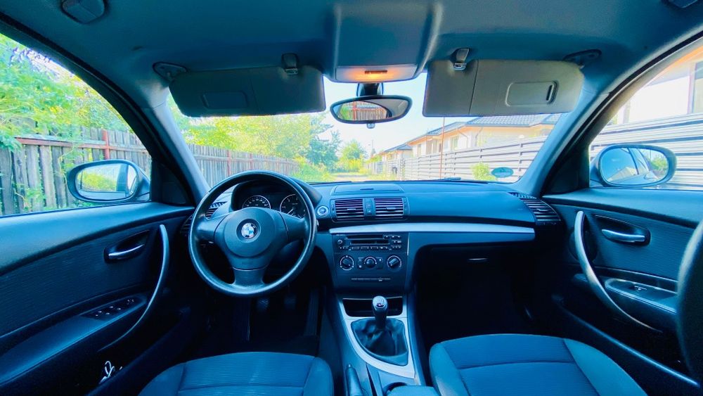 BMW 1 Series 2010 — imagine 5