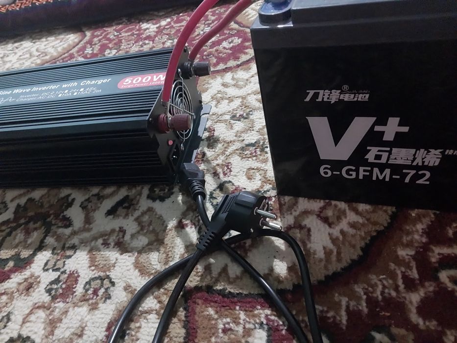 Инвертор 500 W  с акумлятор