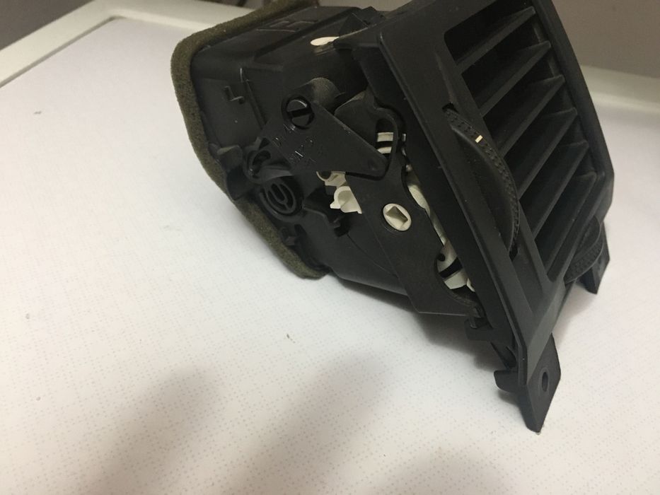 Grila Gura Ventilație Aerisire Dreapta Opel Vectra C 9177170