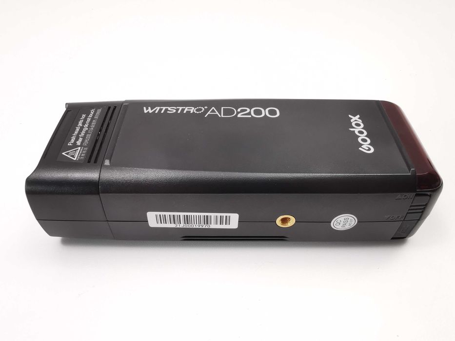 Преносима светкавица Godox AD200