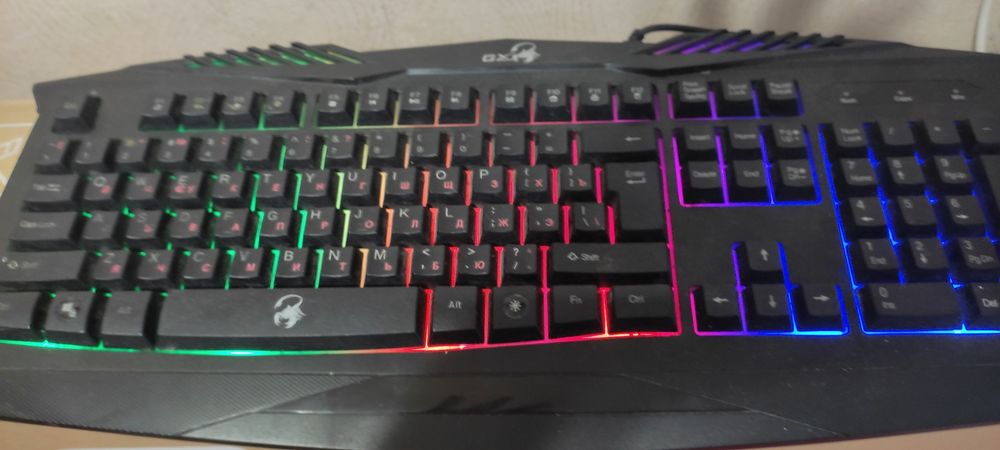 Продам игровую клавиатуру.