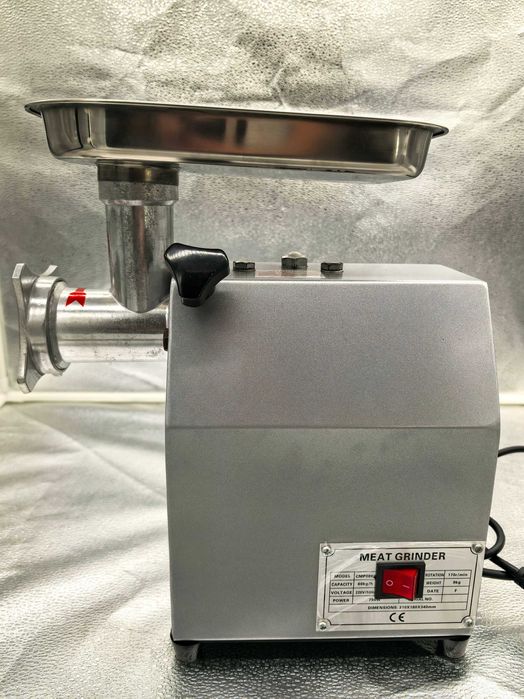 Masina de tocat carne profesionala 750W 599 lei