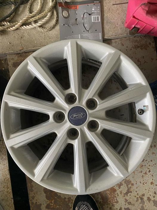 Jante Ford Focus Mk III 2017 R16