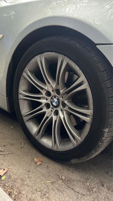 продам диски с резиной R18 BMW