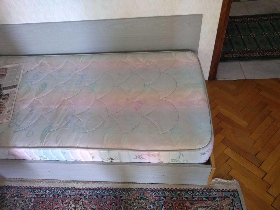 Матраци различни