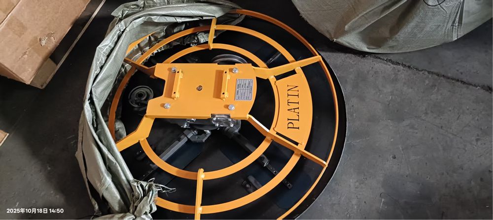 Затирочная машина бетона шлиповка апарат. Vertalyot betona shlipofka