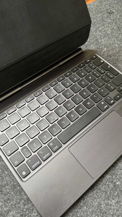 Apple Magic Keyboard за iPad Pro 11" (M4)