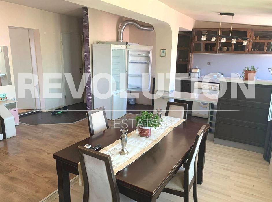 Дава се под наем Двустаен апартамент в Варна, Лятно кино Тракия - 60 кв.м за 398.82 € - Снимка #2