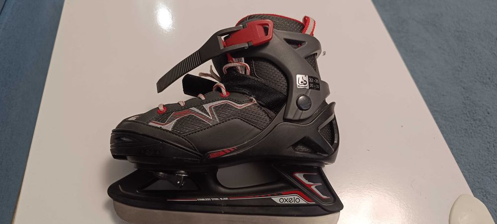 Patine pentru copii Oxelo ( Decathlon) mărime reglabila 32-35