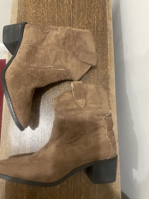 Рыжие сапоги, ботильоны-казаки